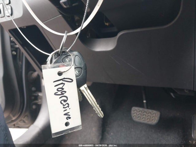 2010 Toyota Yaris მანქანა იყიდება აუქციონზე, vin: JTDJT4K38A5318060, აუქციონის ნომერი: 44986903