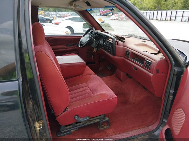 44986910 :رقم المزاد ، 3B7HC13Y3SM132008 vin ، 1995 Dodge Ram 1500 مزاد بيع