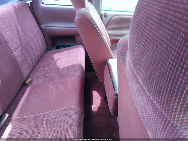 44986910 :رقم المزاد ، 3B7HC13Y3SM132008 vin ، 1995 Dodge Ram 1500 مزاد بيع