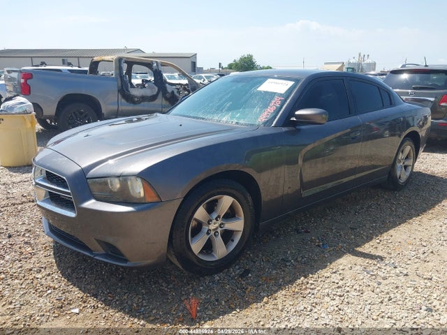 44986924 :رقم المزاد ، 2C3CDXBG1DH582667 vin ، 2013 Dodge Charger Se مزاد بيع