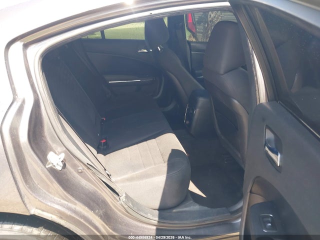 44986924 :رقم المزاد ، 2C3CDXBG1DH582667 vin ، 2013 Dodge Charger Se مزاد بيع