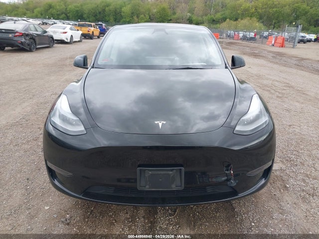 Продажа на аукционе авто 2023 Tesla Model Y Awd/long Range Dual Motor All-wheel Drive, vin: 7SAYGAEE8PF924757, номер лота: 44986940