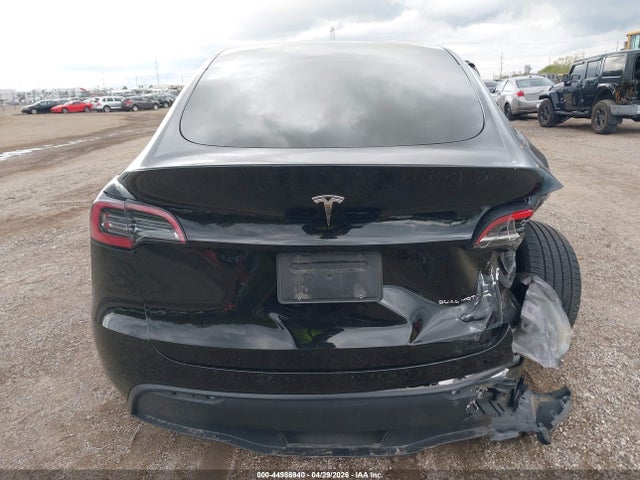 Продажа на аукционе авто 2023 Tesla Model Y Awd/long Range Dual Motor All-wheel Drive, vin: 7SAYGAEE8PF924757, номер лота: 44986940