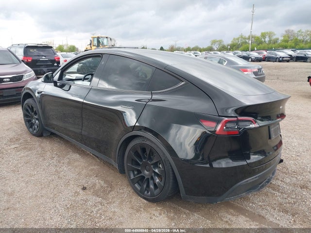 Продажа на аукционе авто 2023 Tesla Model Y Awd/long Range Dual Motor All-wheel Drive, vin: 7SAYGAEE8PF924757, номер лота: 44986940