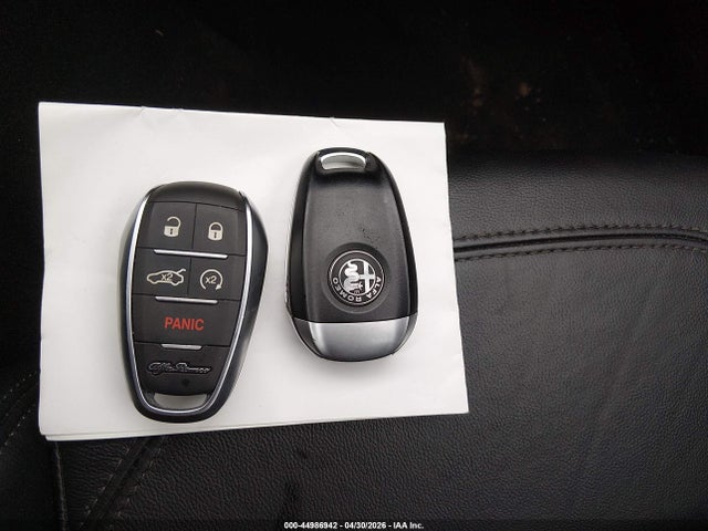 44986942 :رقم المزاد ، ZARFANBN4P7670610 vin ، 2023 Alfa Romeo Giulia Estrema Awd مزاد بيع
