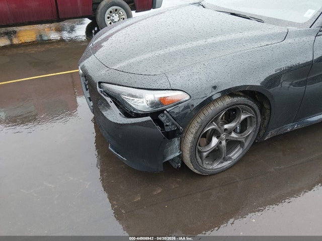 44986942 :رقم المزاد ، ZARFANBN4P7670610 vin ، 2023 Alfa Romeo Giulia Estrema Awd مزاد بيع