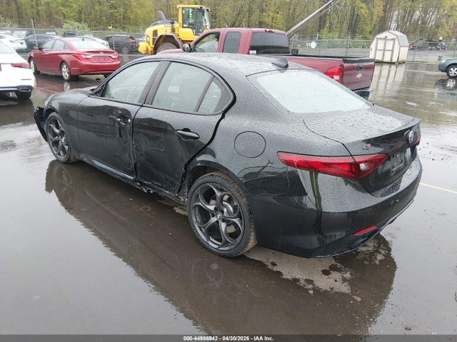 44986942 :رقم المزاد ، ZARFANBN4P7670610 vin ، 2023 Alfa Romeo Giulia Estrema Awd مزاد بيع
