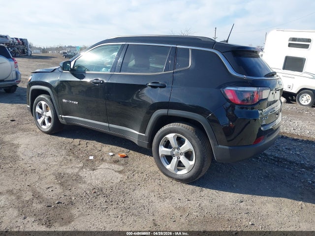 3C4NJDBB6JT191145 Jeep Compass Latitude 4x4