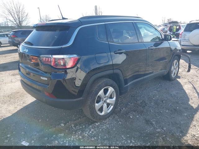 3C4NJDBB6JT191145 Jeep Compass Latitude 4x4