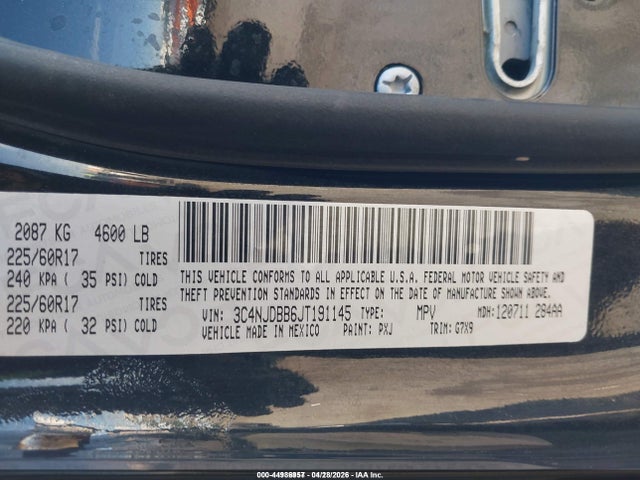 3C4NJDBB6JT191145 Jeep Compass Latitude 4x4