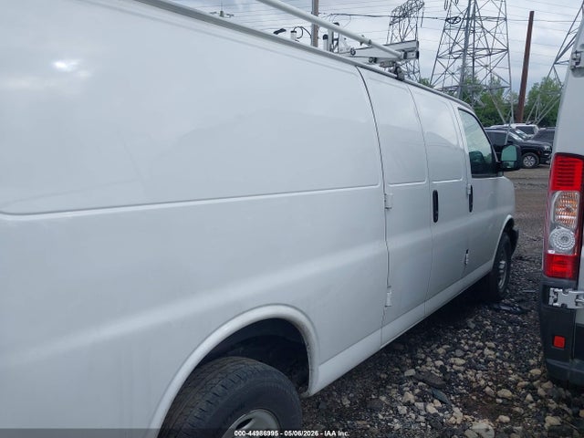 44986995 :رقم المزاد ، 1GTW7BFP6N1158074 vin ، 2022 Gmc Savana Cargo Rwd 2500 Extended Wheelbase Work Van مزاد بيع