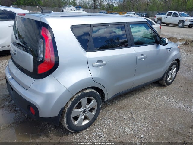 Продаж на аукціоні авто 2018 Kia Soul, vin: KNDJN2A20J7614993, номер лоту: 44987052