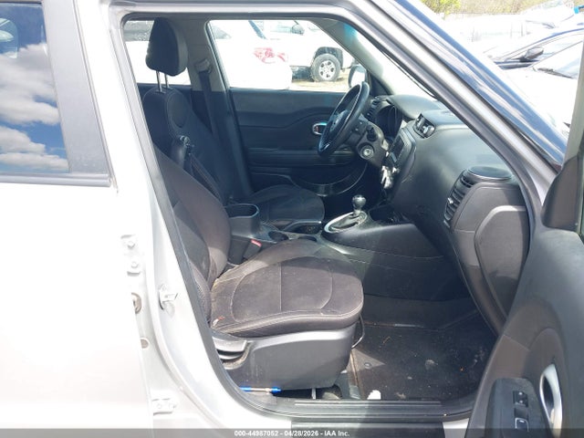 Продаж на аукціоні авто 2018 Kia Soul, vin: KNDJN2A20J7614993, номер лоту: 44987052