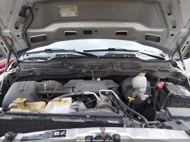 44987073 :رقم المزاد ، 1D7HU16D45J586975 vin ، 2005 Dodge Ram 1500 Slt/laramie مزاد بيع