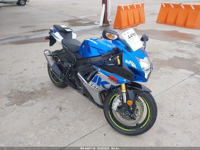 Suzuki GSX-R750 2022 JS1GR7MA9N7101112 головне зображення
