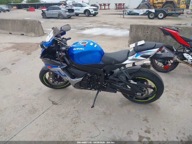 44987116 :رقم المزاد ، JS1GR7MA9N7101112 vin ، 2022 Suzuki Gsx-r750 مزاد بيع