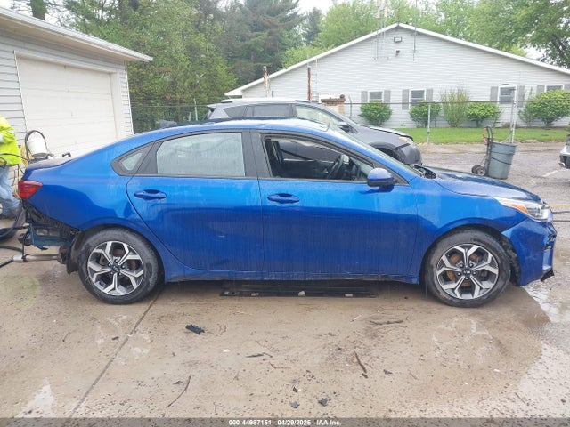 Продажа на аукционе авто 2019 Kia Forte Lxs, vin: 3KPF24AD3KE076609, номер лота: 44987151