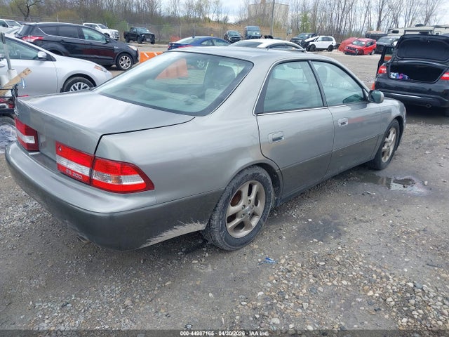 2001 Lexus Es 300 მანქანა იყიდება აუქციონზე, vin: JT8BF28G610307208, აუქციონის ნომერი: 44987165
