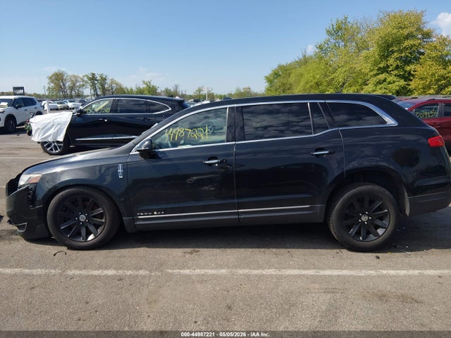 Продажа на аукционе авто 2013 Lincoln Mkt Livery, vin: 2LMHJ5NK1DBL56856, номер лота: 44987221