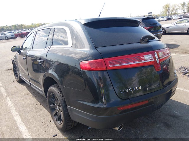 Продажа на аукционе авто 2013 Lincoln Mkt Livery, vin: 2LMHJ5NK1DBL56856, номер лота: 44987221