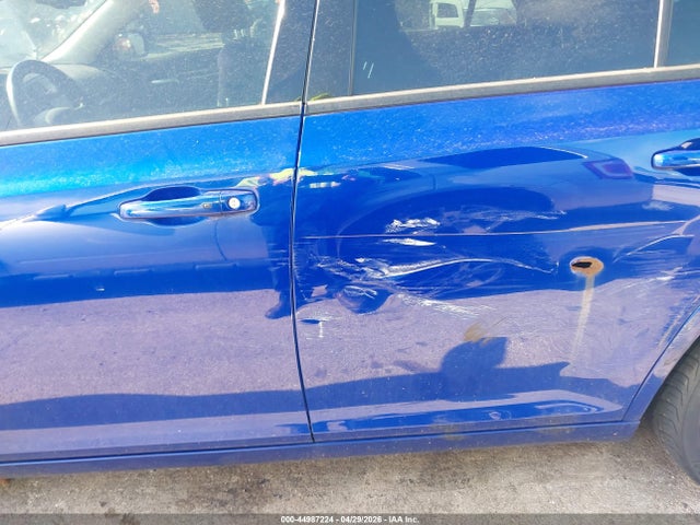 2C3CCAAG7JH308855 Chrysler 300 Touring