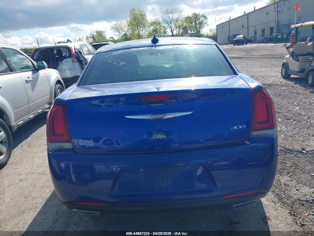 2C3CCAAG7JH308855 Chrysler 300 Touring