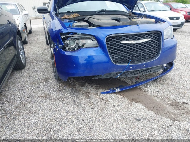 2C3CCAAG7JH308855 Chrysler 300 Touring