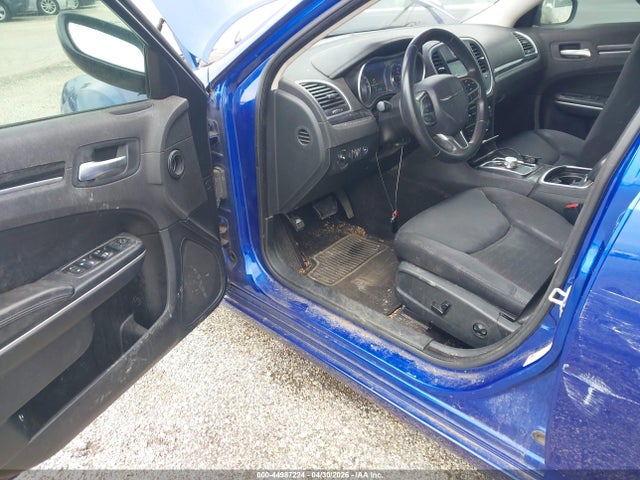 2C3CCAAG7JH308855 Chrysler 300 Touring