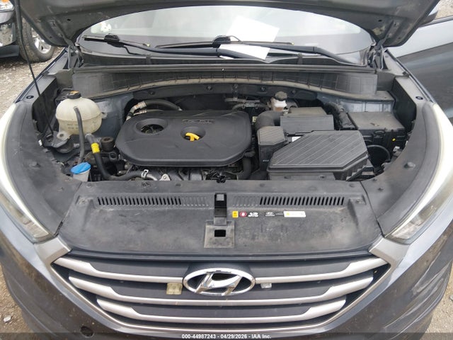 KM8J3CA44JU638711 Hyundai TUCSON SEL
