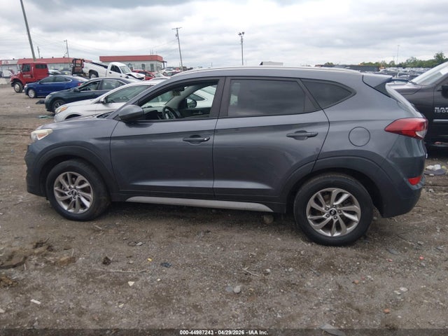 KM8J3CA44JU638711 Hyundai TUCSON SEL