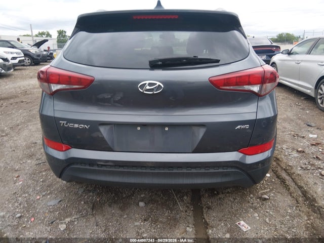 KM8J3CA44JU638711 Hyundai TUCSON SEL