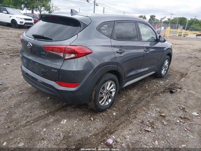 KM8J3CA44JU638711 Hyundai TUCSON SEL