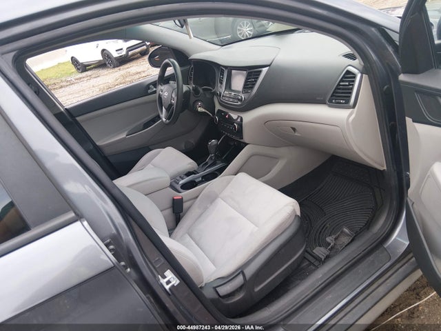 KM8J3CA44JU638711 Hyundai TUCSON SEL