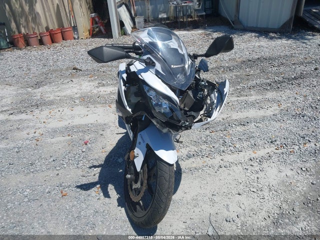 44987315 :رقم المزاد ، JKAEX8B17FDA21318 vin ، 2015 Kawasaki Ex300 B مزاد بيع