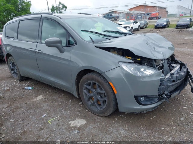 Aukcja sprzedaży 2020 Chrysler Pacifica Touring L Plus, vin: 2C4RC1EG5LR282852, numer aukcji: 44987379