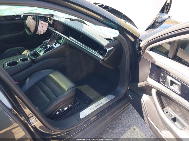 44987476 :رقم المزاد ، WP0AA2A71HL101079 vin ، 2017 Porsche Panamera 4 مزاد بيع