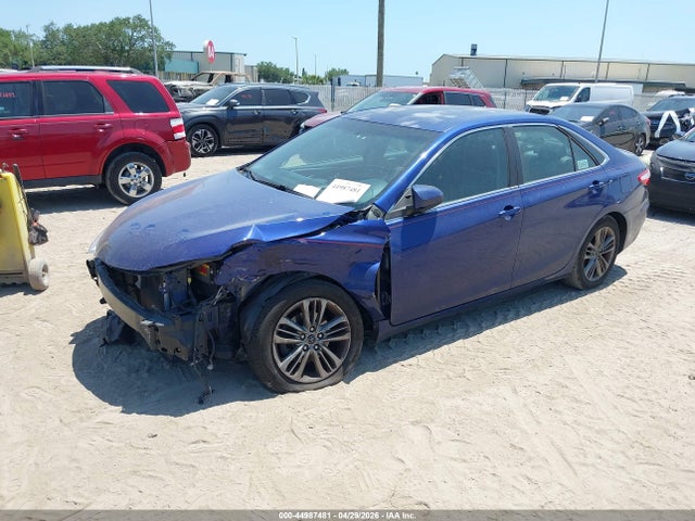 2015 Toyota Camry Se მანქანა იყიდება აუქციონზე, vin: 4T1BF1FK7FU907895, აუქციონის ნომერი: 44987481