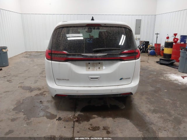 2023 Chrysler Pacifica Hybrid Touring L მანქანა იყიდება აუქციონზე, vin: 2C4RC1L78PR562631, აუქციონის ნომერი: 44987574