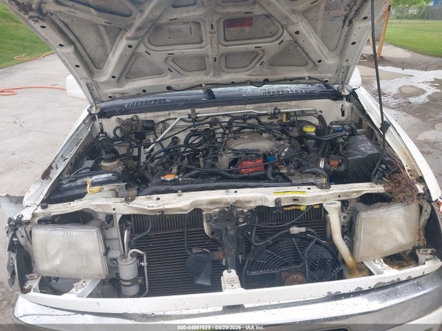 2000 Nissan Frontier Se-v6/xe-v6 მანქანა იყიდება აუქციონზე, vin: 1N6ED27Y6YC315393, აუქციონის ნომერი: 44987629