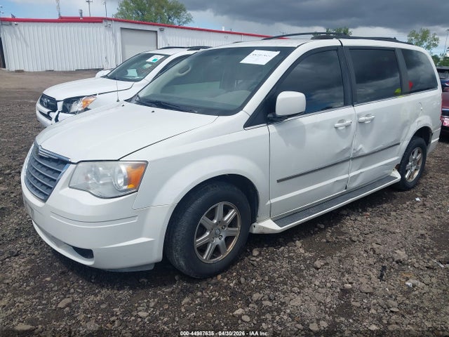 Продаж на аукціоні авто 2010 Chrysler Town & Country Touring, vin: 2A4RR5D15AR104238, номер лоту: 44987635