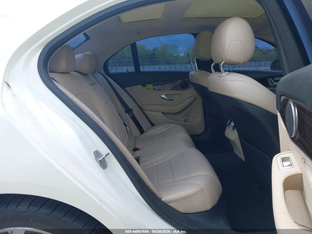44987656 :رقم المزاد ، WDDWF4JB8GR142771 vin ، 2016 Mercedes-benz C 300 مزاد بيع