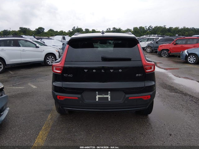 Aukcja sprzedaży 2025 Volvo Xc40 B5 Plus Dark Theme, vin: YV4L12UC3S2500104, numer aukcji: 44987725