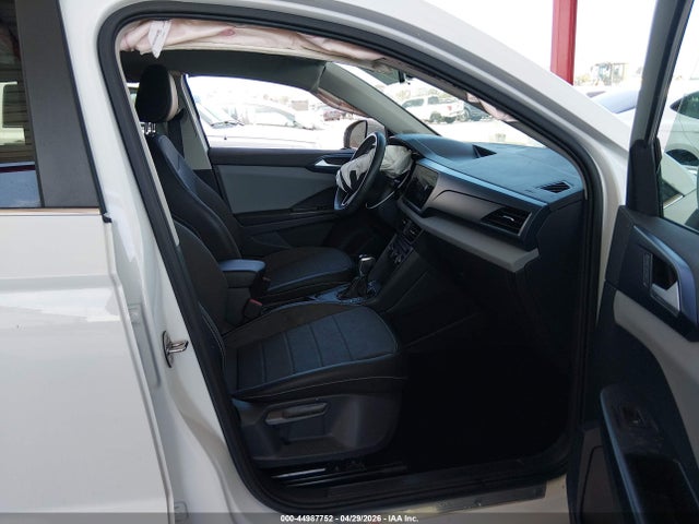 Продаж на аукціоні авто 2022 Volkswagen Taos 1.5t Se, vin: 3VVRX7B28NM045901, номер лоту: 44987752