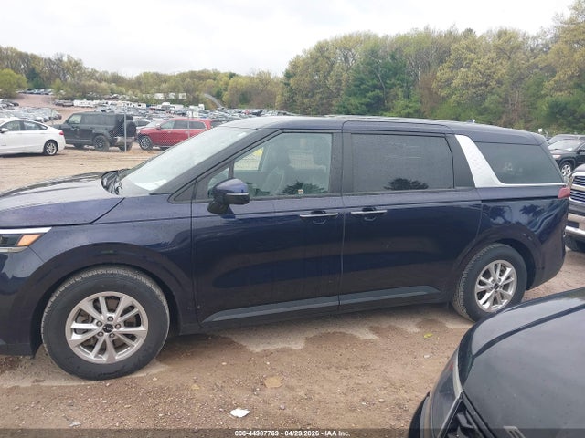 Продажа на аукционе авто 2024 Kia Carnival Mpv Lx Seat Package, vin: KNDNB4H34R6448256, номер лота: 44987769