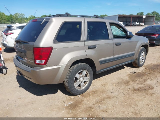 2005 Jeep Grand Cherokee Laredo მანქანა იყიდება აუქციონზე, vin: 1J4HR48N35C556397, აუქციონის ნომერი: 44987778
