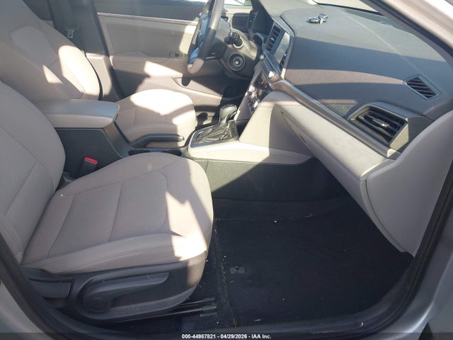 44987821 :رقم المزاد ، 5NPD84LF8LH601584 vin ، 2020 Hyundai Elantra Sel مزاد بيع