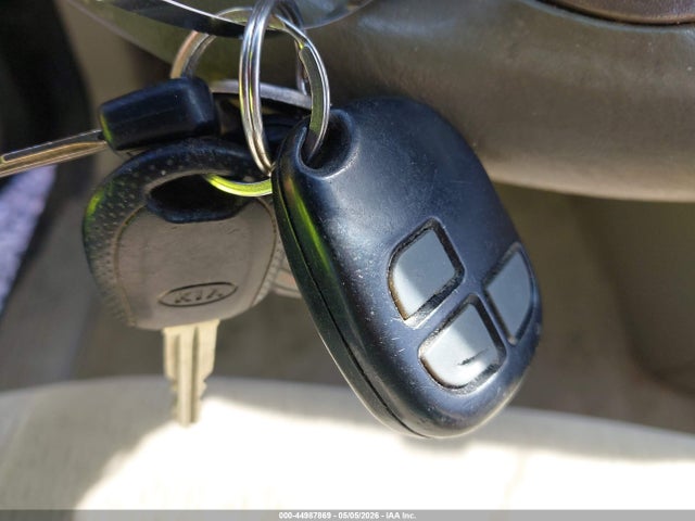 44987869 :رقم المزاد ، KNDUP131256633675 vin ، 2005 Kia Sedona Ex/lx مزاد بيع