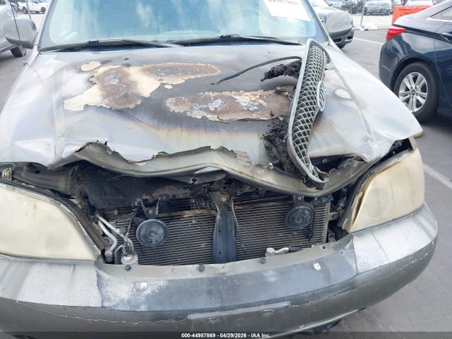 44987869 :رقم المزاد ، KNDUP131256633675 vin ، 2005 Kia Sedona Ex/lx مزاد بيع