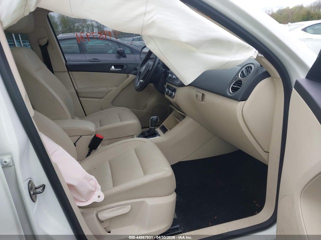 Продаж на аукціоні авто 2011 Volkswagen Tiguan Se, vin: WVGBV7AX7BW525079, номер лоту: 44987931