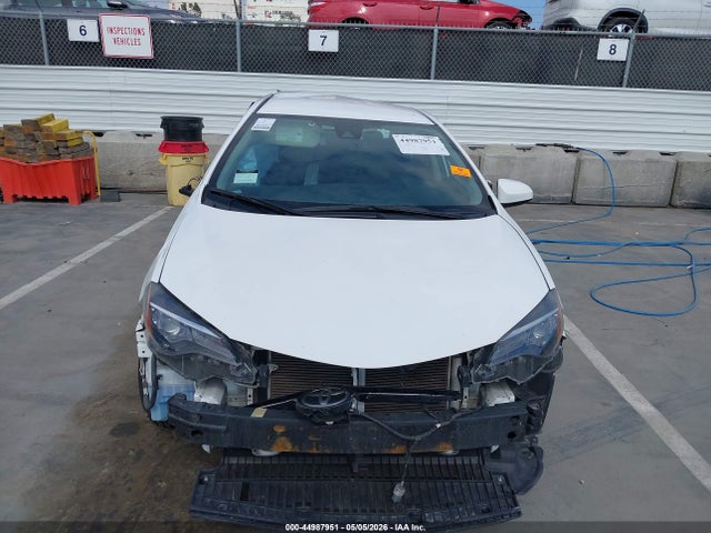 2T1BURHE9JC037945 Toyota COROLLA LE